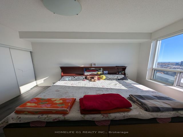 PH-103 - 38 Lee Centre Dr