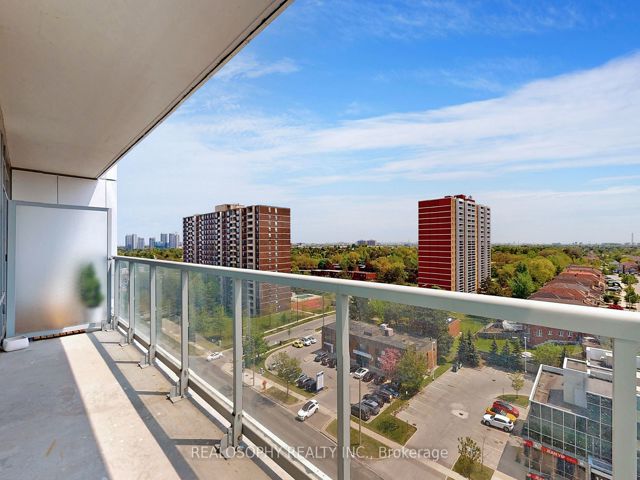 909 - 3220 Sheppard Ave E