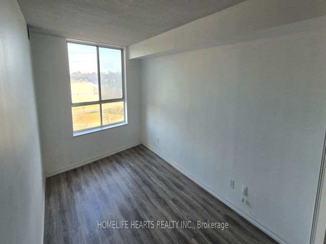 407 - 330 Mccowan Rd