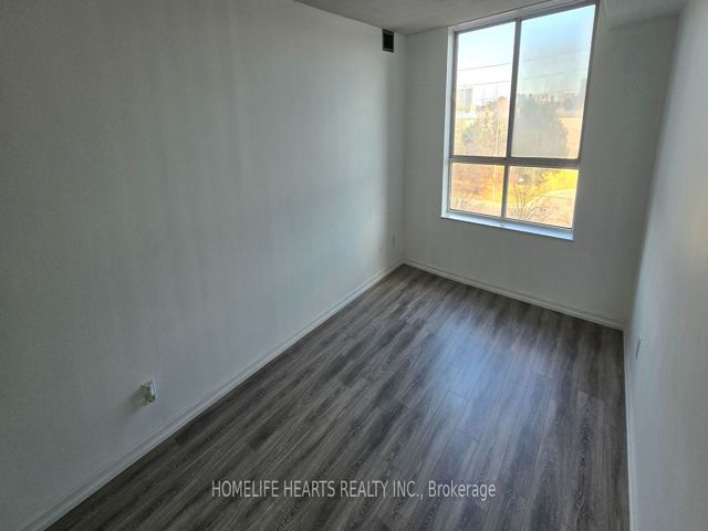 407 - 330 Mccowan Rd