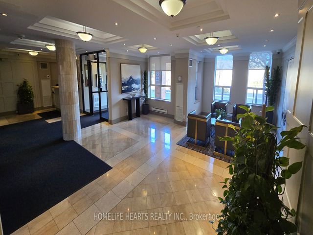 407 - 330 Mccowan Rd