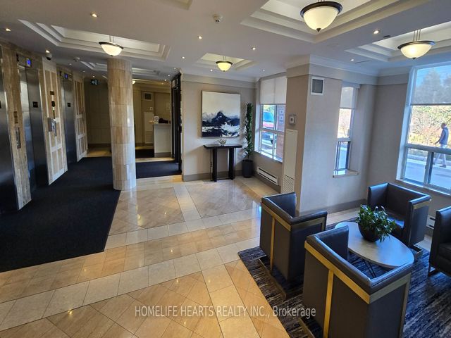 407 - 330 Mccowan Rd