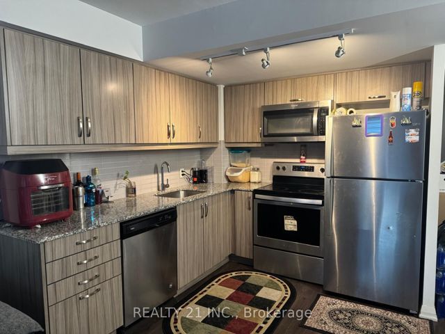 519 - 30 Meadowglen Pl E
