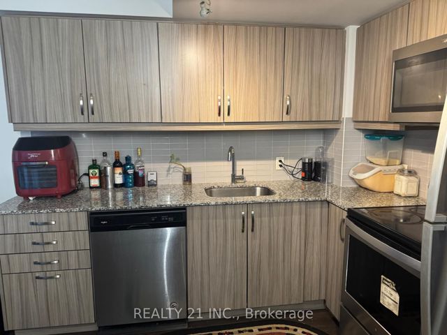 519 - 30 Meadowglen Pl E