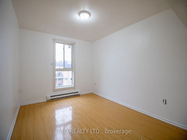 2102 - 100 Mornelle Crt