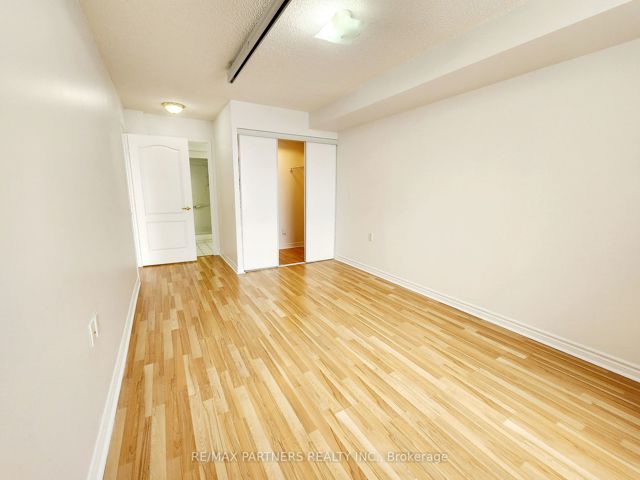 907 - 3088 Kennedy Rd