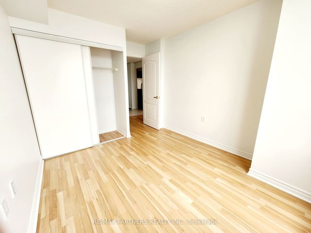 907 - 3088 Kennedy Rd