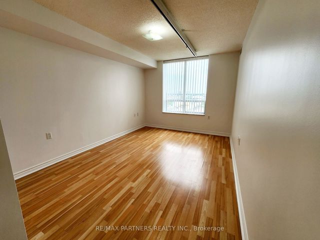907 - 3088 Kennedy Rd