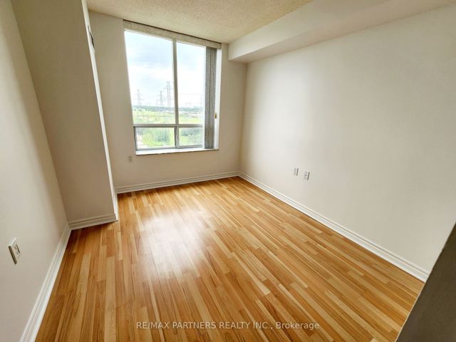 907 - 3088 Kennedy Rd