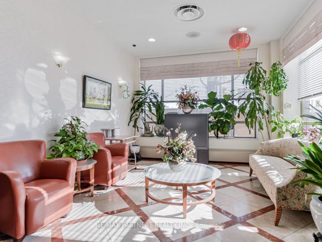 907 - 3088 Kennedy Rd