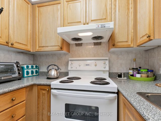 306 - 3088 Kennedy Rd