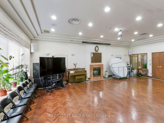 306 - 3088 Kennedy Rd