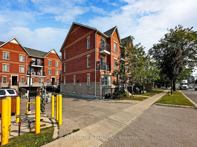 304 - 1483 Birchmount Rd