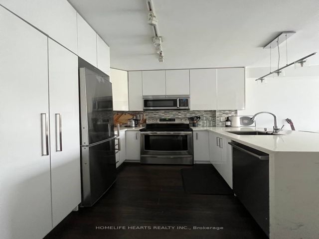 113 - 2351 Kennedy Rd