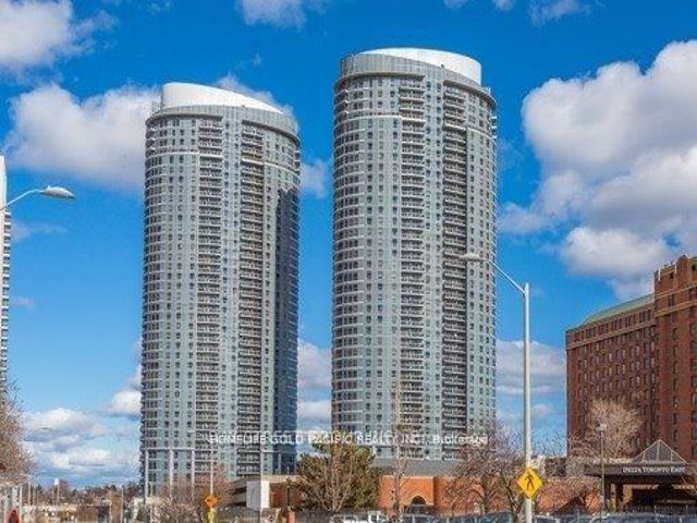 2418 - 135 Village Green Sq