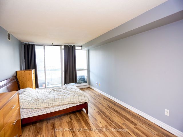 304 - 4727 Sheppard Ave E