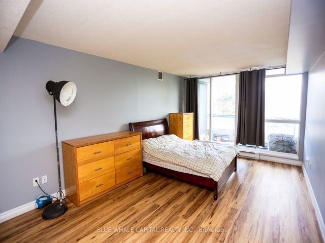 304 - 4727 Sheppard Ave E