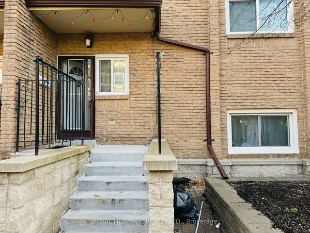137 - 50 Scarborough Golf Club Rd