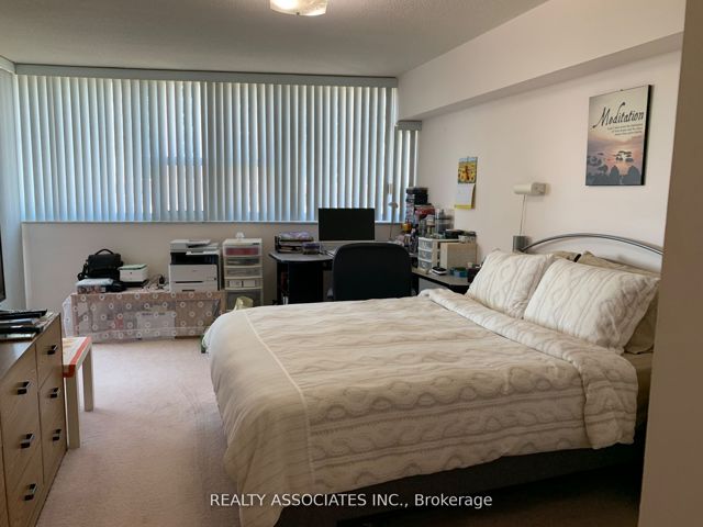 808 - 45 Huntingdale Blvd