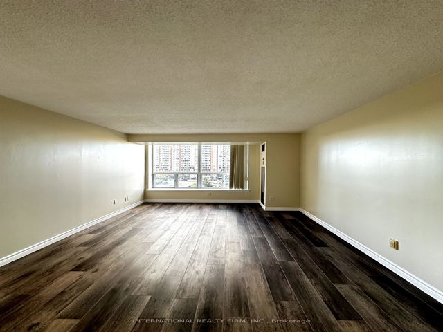 708 - 410 Mclevin Ave