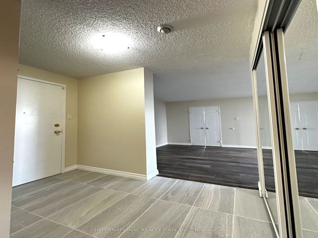 708 - 410 Mclevin Ave