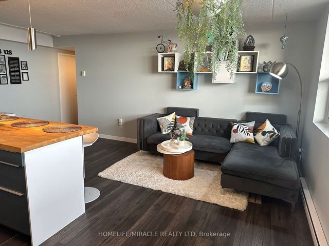 1105 - 207 Galloway Rd