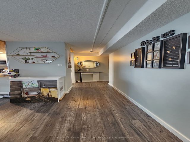 1105 - 207 Galloway Rd