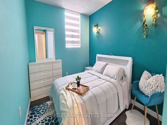 1105 - 207 Galloway Rd
