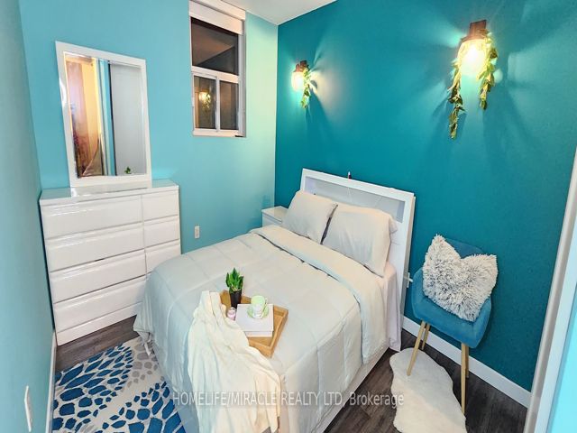 1105 - 207 Galloway Rd