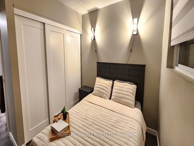 1105 - 207 Galloway Rd