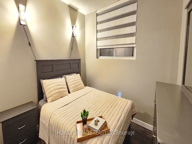 1105 - 207 Galloway Rd