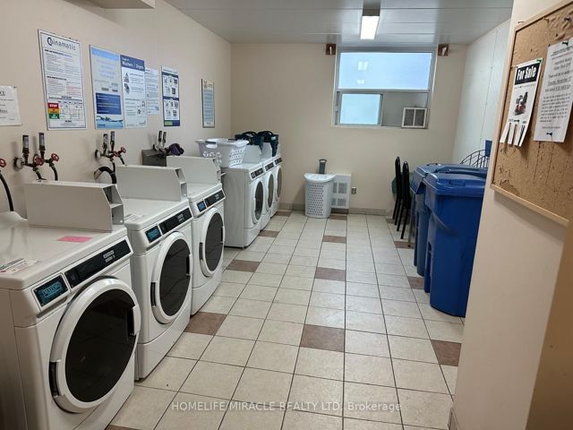 1105 - 207 Galloway Rd