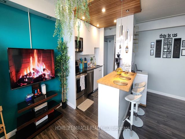 1105 - 207 Galloway Rd