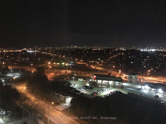 1216 - 5 Greystone Walk Dr