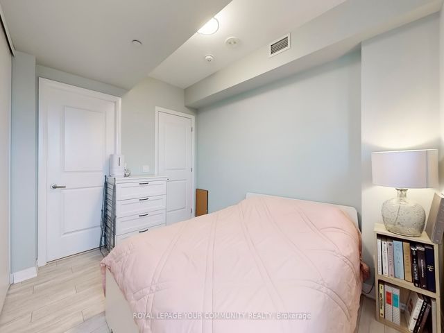 502 - 1630 Queen St E