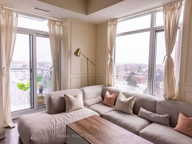 907 - 3220 Sheppard Ave
