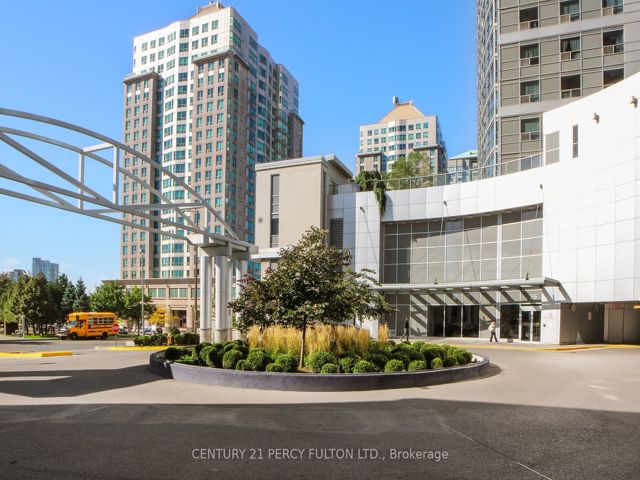 3310 - 36 Lee Centre Dr