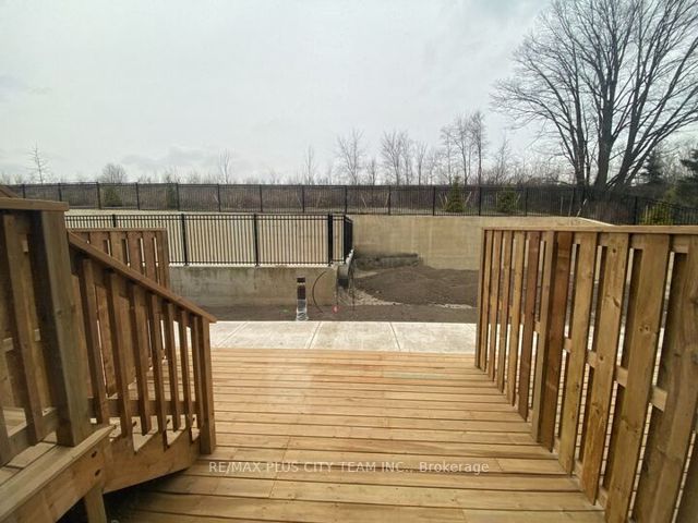 BlkA#12 - 176 CLONMORE Dr