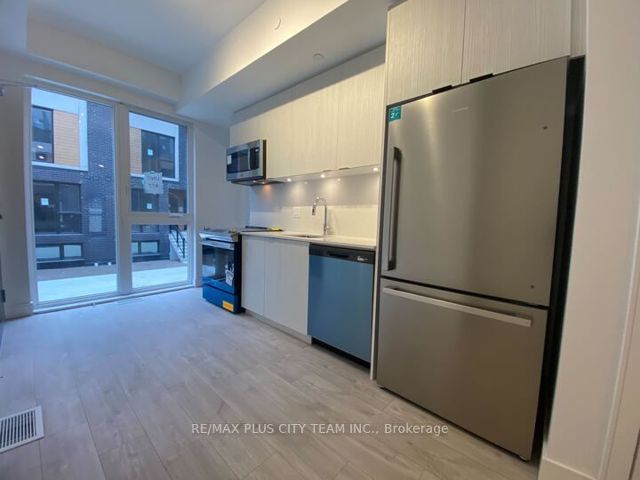 BlkA#12 - 176 CLONMORE Dr