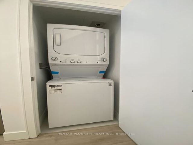 BlkA#12 - 176 CLONMORE Dr
