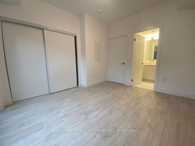 BlkA#12 - 176 CLONMORE Dr