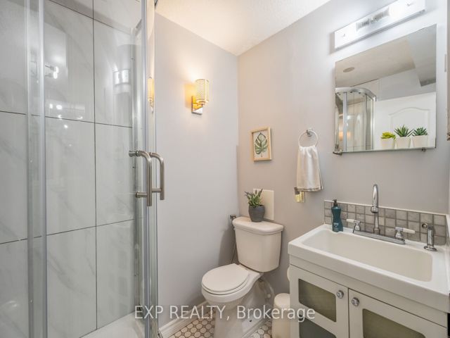 35 - 120 Ling Rd