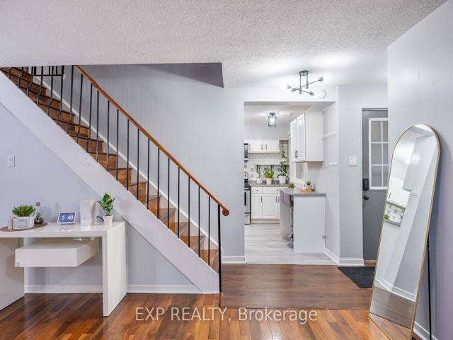 35 - 120 Ling Rd