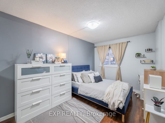 35 - 120 Ling Rd
