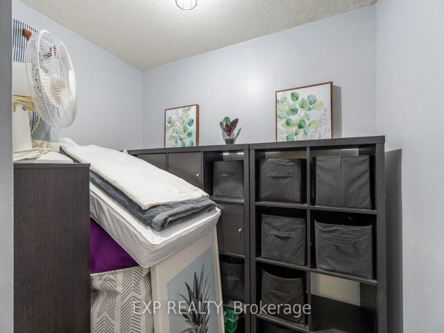 35 - 120 Ling Rd