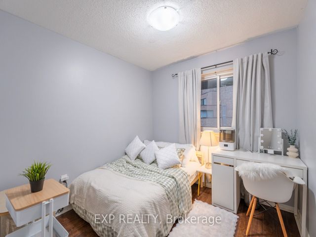 35 - 120 Ling Rd