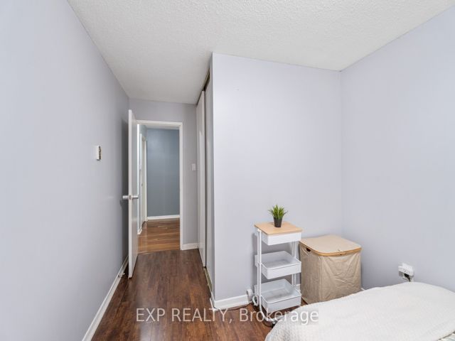 35 - 120 Ling Rd