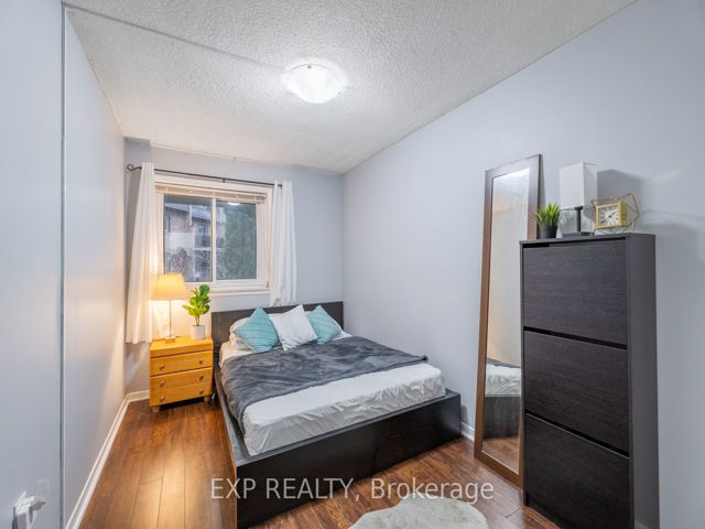 35 - 120 Ling Rd