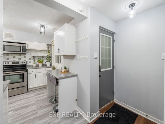35 - 120 Ling Rd