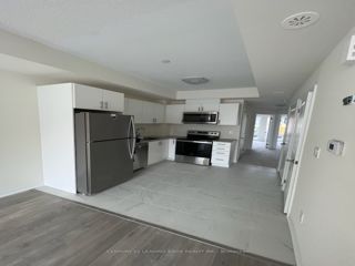 6 - 155 Tapscott Rd